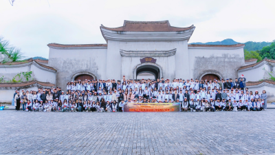 Trường THCS-THPT Chu Văn An tổ chức học tập trải nghiệm tại Khu di tích và danh thắng Yên Tử