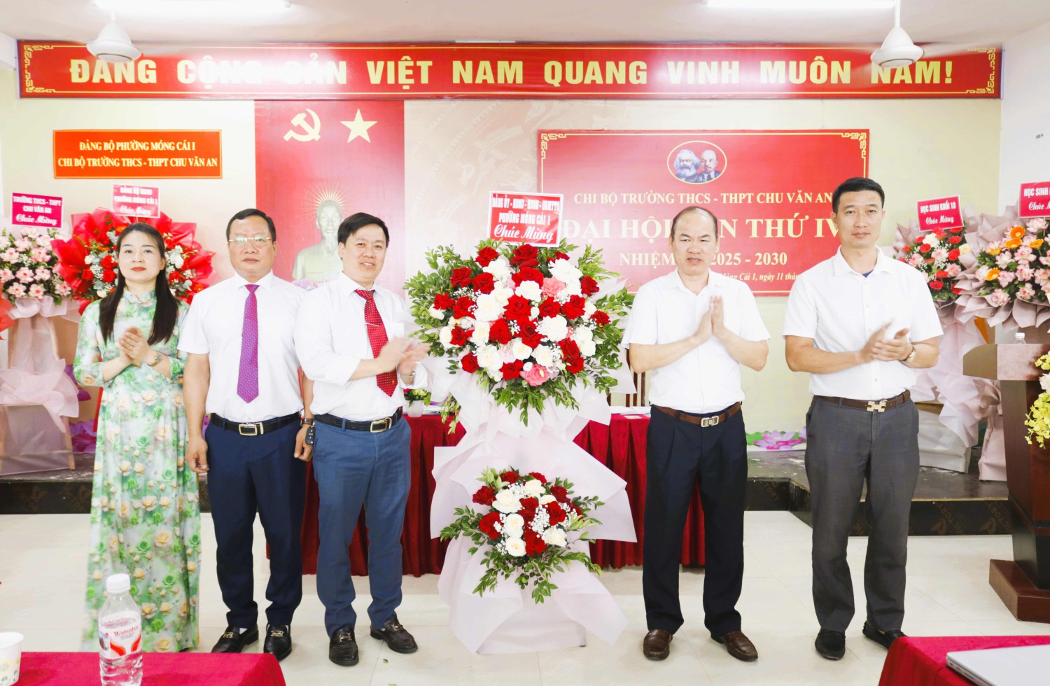 Đại hội Chi bộ Trường THCS- THPT Chu Văn An nhiệm kỳ 2025 – 2030