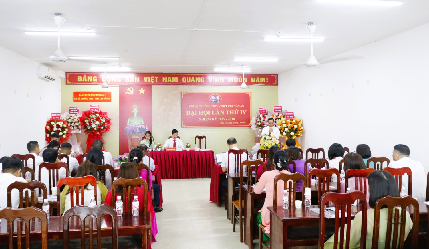 Đại hội Chi bộ Trường THCS- THPT Chu Văn An nhiệm kỳ 2025 – 2030